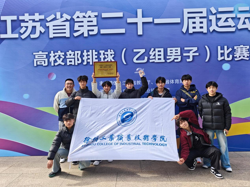 1764904372775819.png 1764904372775819.png